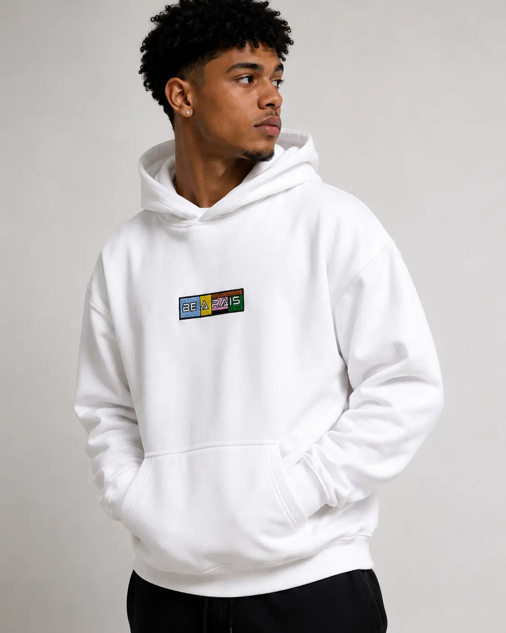 BE A RAIS Essential Hoodie – Wit